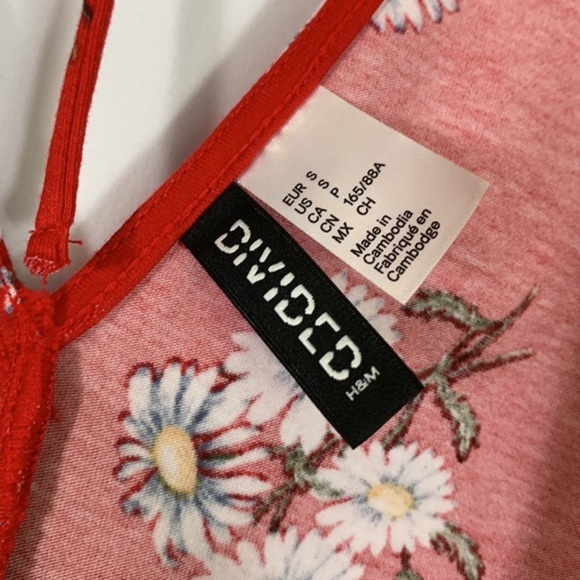 H&M Red Floral Daisy Summer Romper - Picture 7 of 7